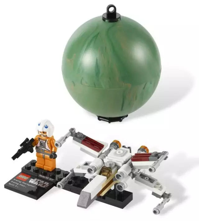 LEGO Star Wars 9677 X-wing Starfighter & Yavin 4