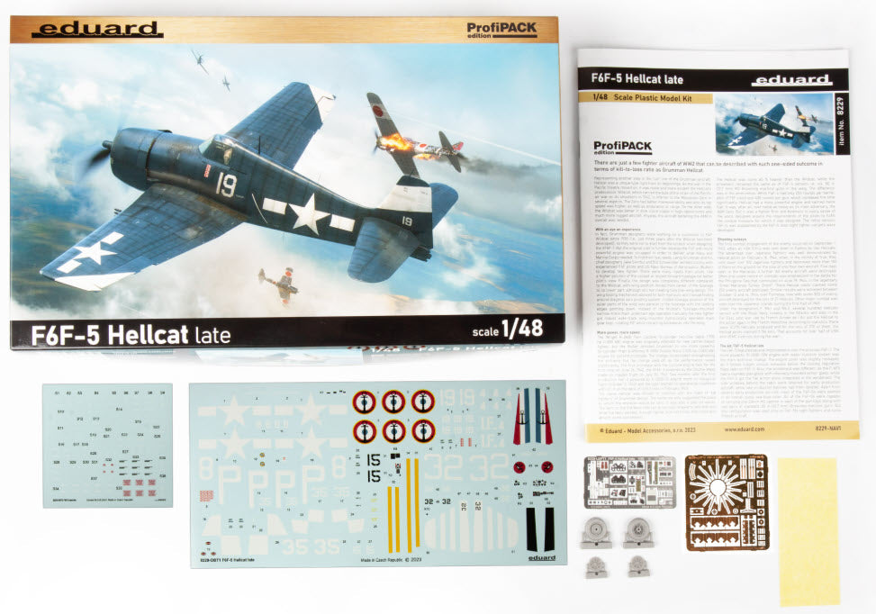Inhalt: Eduard 8229 F6F-5 Hellcat late, ProfiPACK edition, 1:48