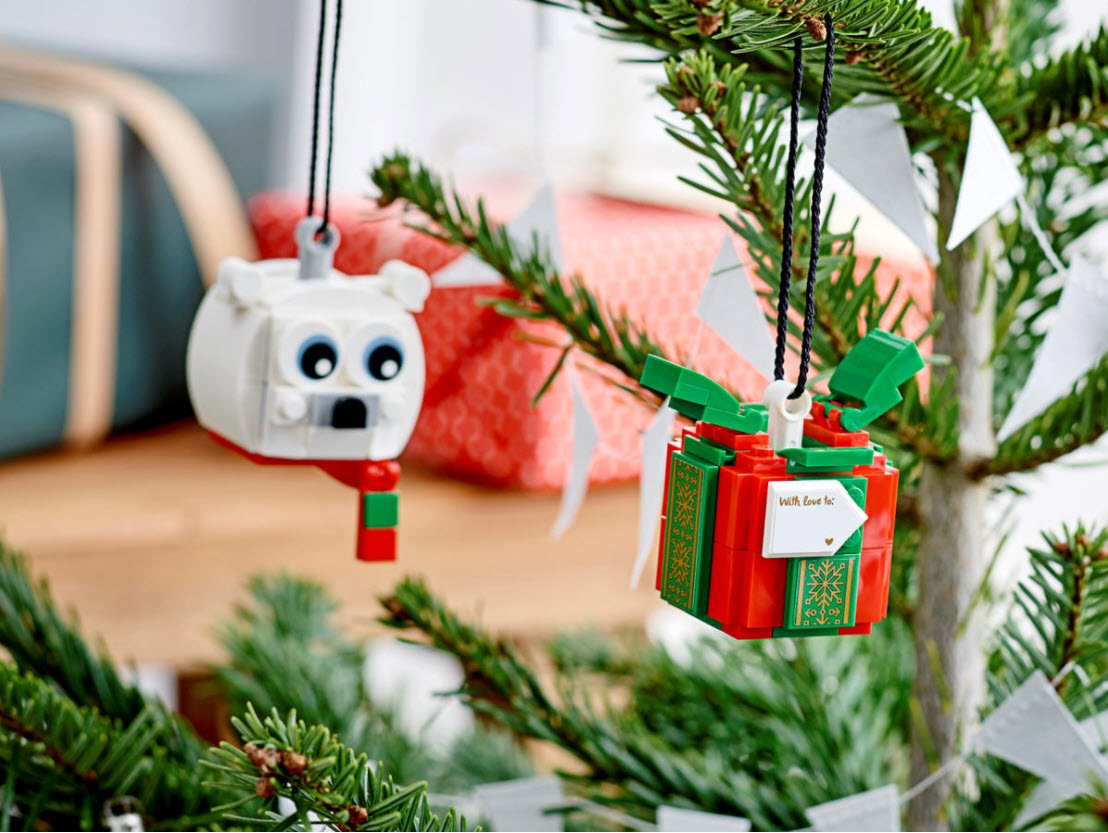 Box Rückansicht: LEGO 40494 Eisbär und Geschenk