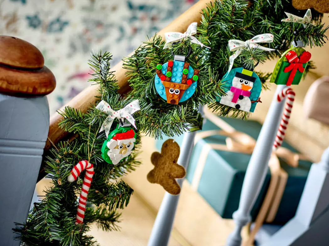 Detail 1: LEGO 40744 Verschiedene Christbaumanhänger