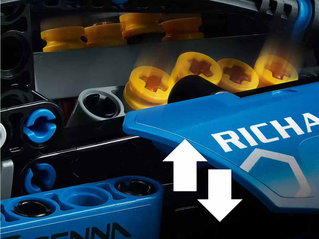 Detail 3: LEGO Technic 42123 McLaren Senna GTR