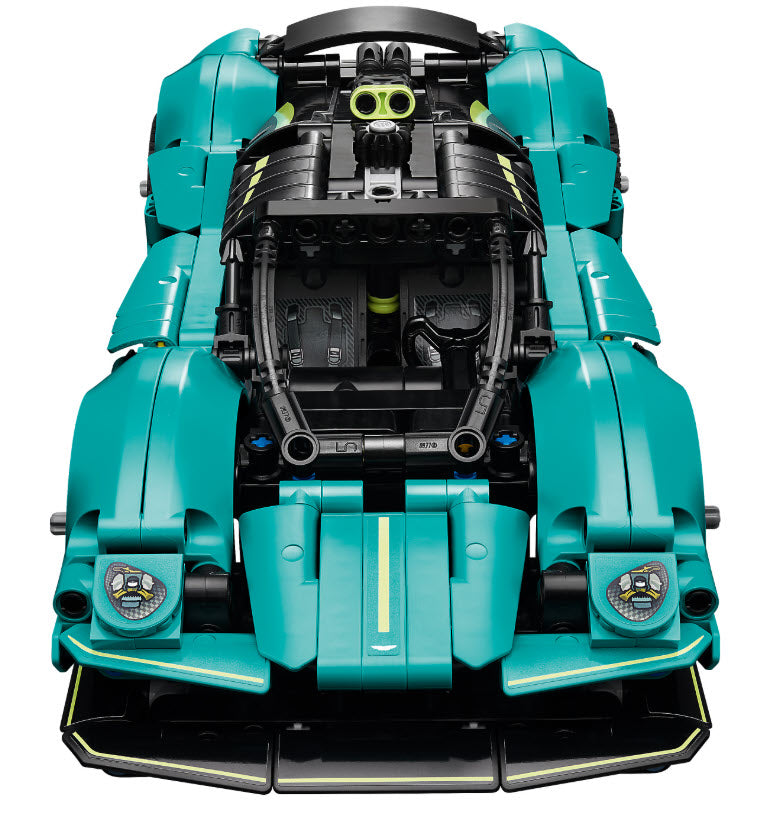 Detail 1: LEGO Technic 42208 Aston Martin Valkyrie