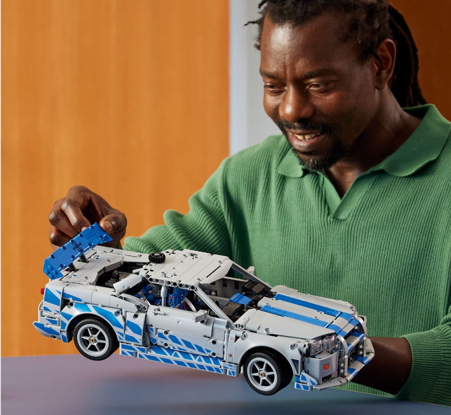 Detail 3: LEGO Technic 42210 2 Fast 2 Furious Nissan Skyline GT-R (R34) Flitzer