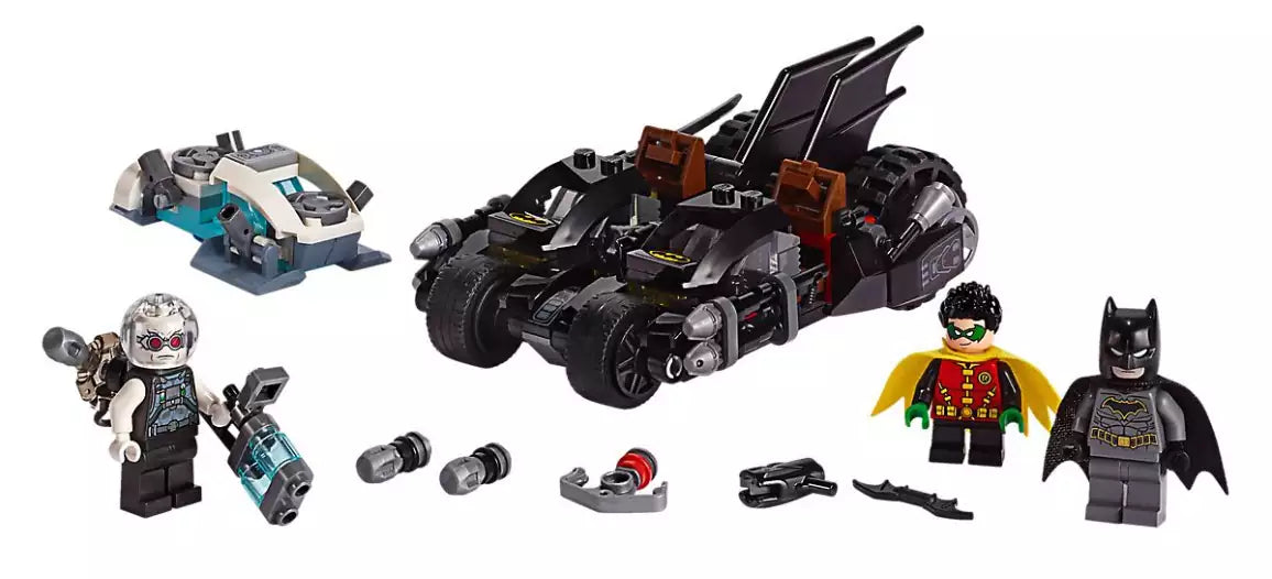 Inhalt: LEGO Super Heroes 76118 Batcycle-Duell mit Mr. Freeze