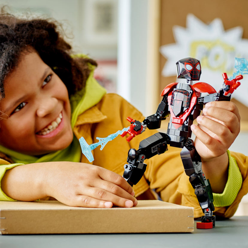 Detail 1: LEGO Super Heroes 76225 Miles Morales Figur