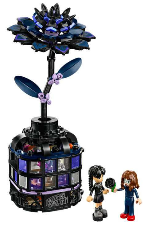 Inhalt: LEGO Wednesday 76784 Schwarze Dahlie