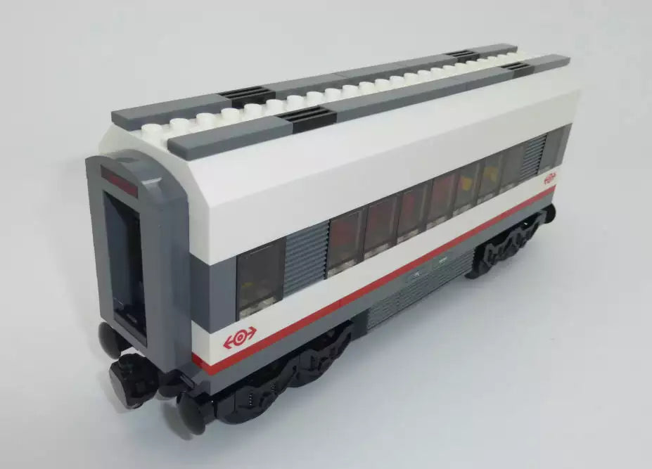 LEGO City EZ60051-2AGB Weißer Hochgeschwindigkeits-Passagierwaggon, FERTIG AUFGEBAUT