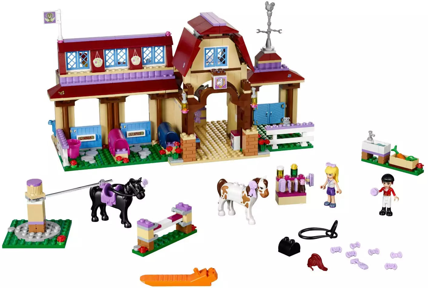 LEGO Friends 41126 Heartlake Reiterhof, Inhalt
