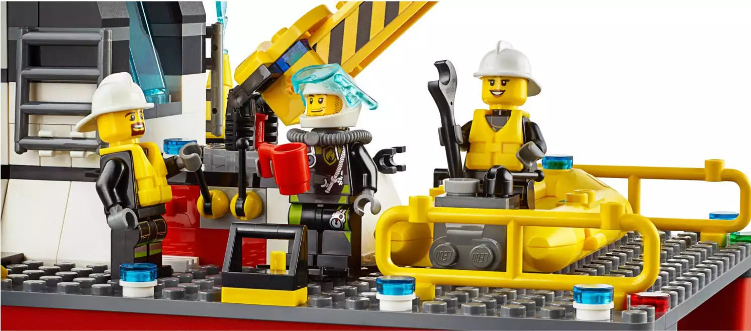 LEGO City 60109 Feuerwehrschiff, Minifiguren