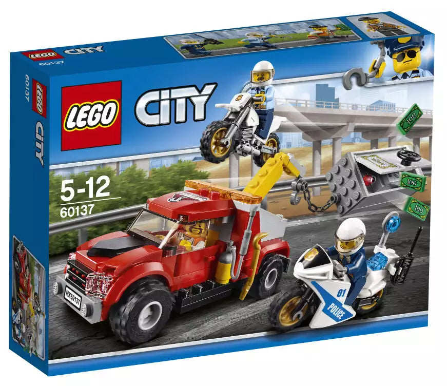 LEGO City 60137 Abschleppwagen auf Abwegen
