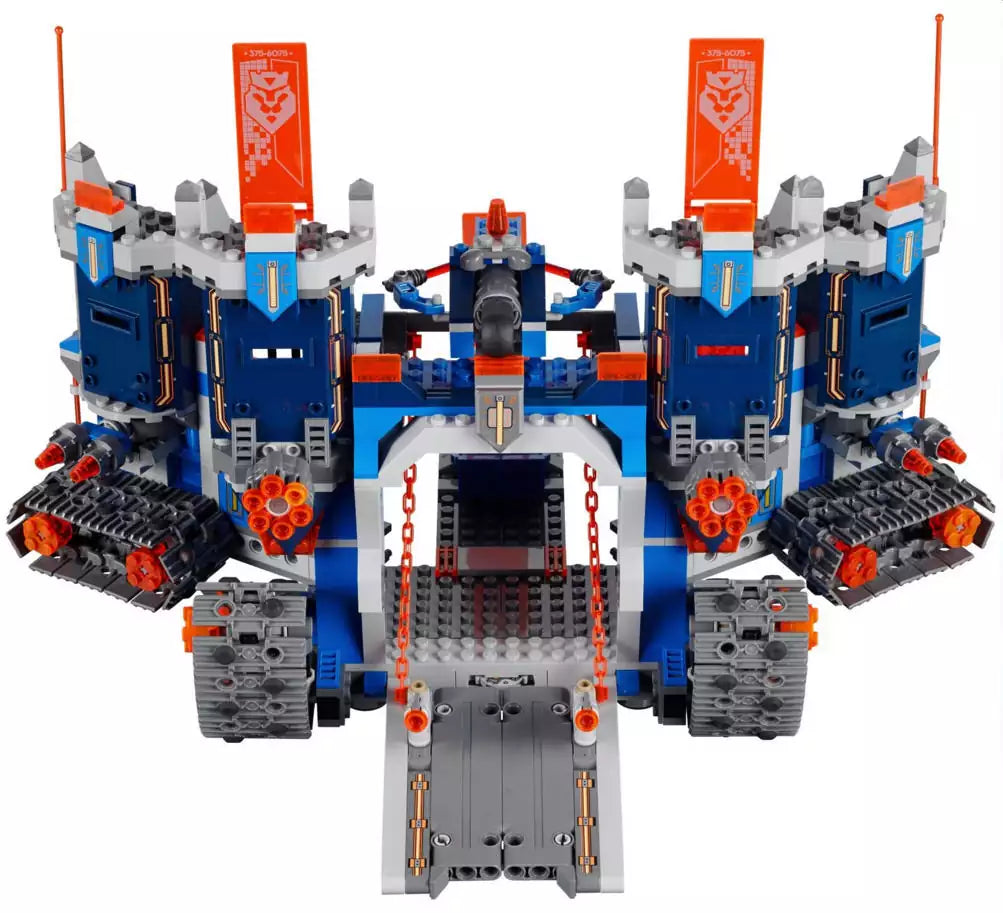 LEGO Nexo Knights 70317 Fortrex - Die rollende Festung, Detail 2