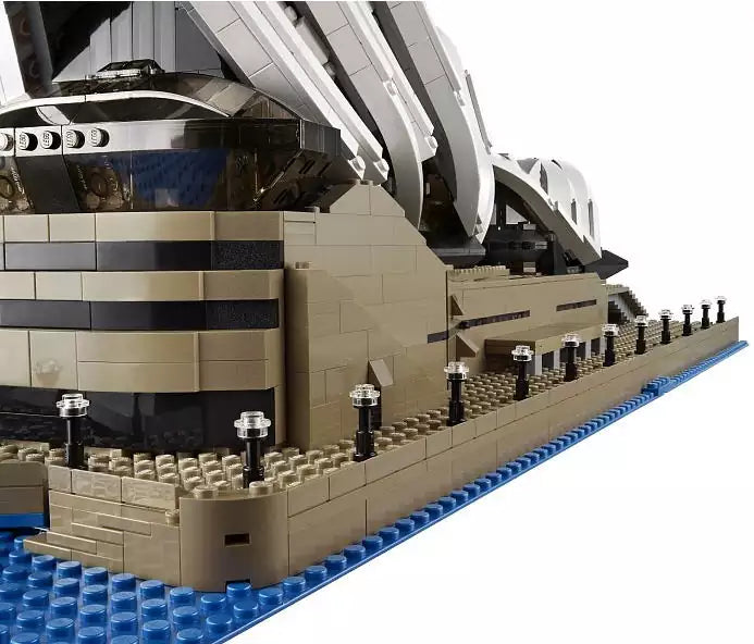 LEGO Creator 10234 Sydney Opera House
