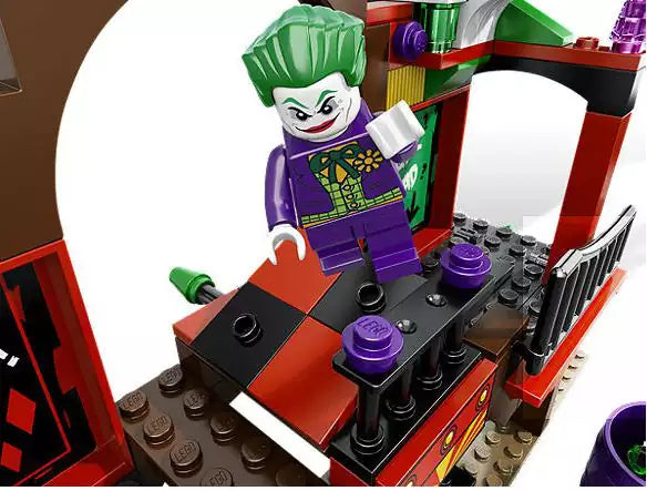LEGO Super Heroes 6857 Dynamic Duo Funhouse Flucht