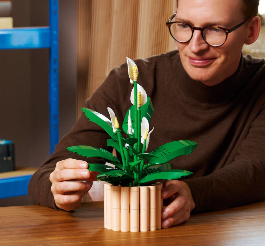 Detail 3: LEGO Botanicals 11504 Friedenslilie