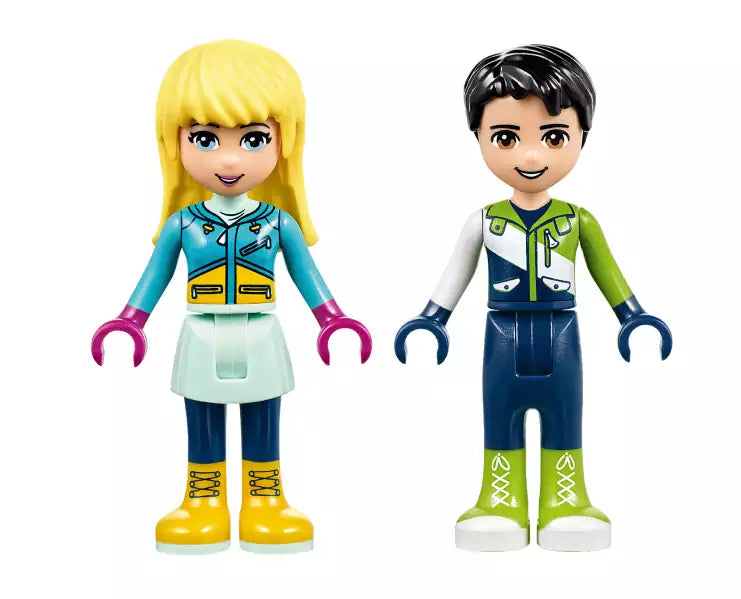 LEGO Friends 41322 Eislaufplatz im Wintersportort, Minifiguren