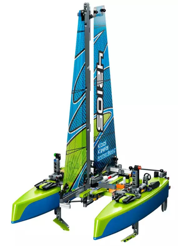 Inhalt: LEGO Technic 42105 Katamaran