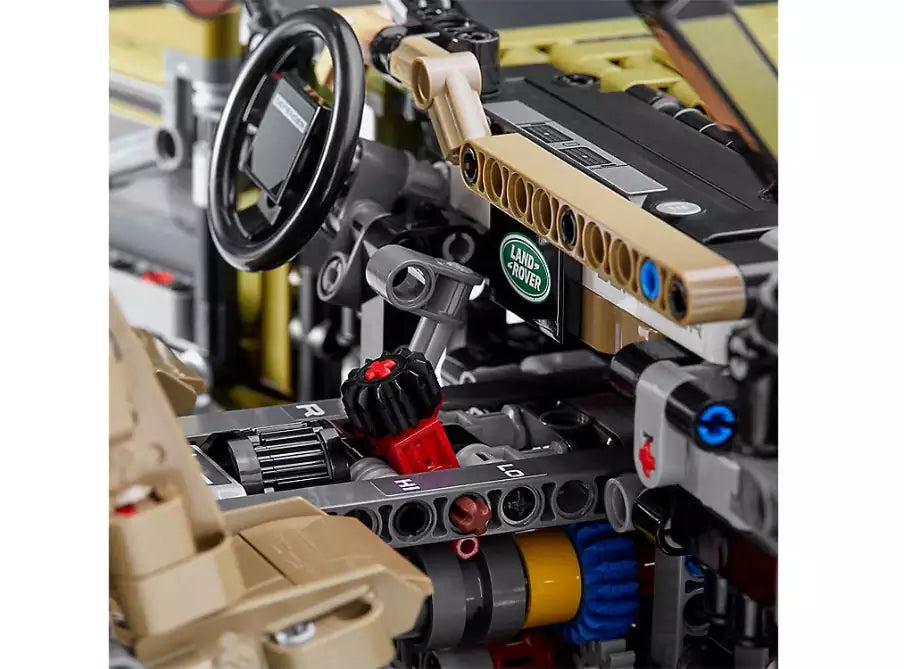 Detail 2: LEGO Technic 42110 Land Rover Defender
