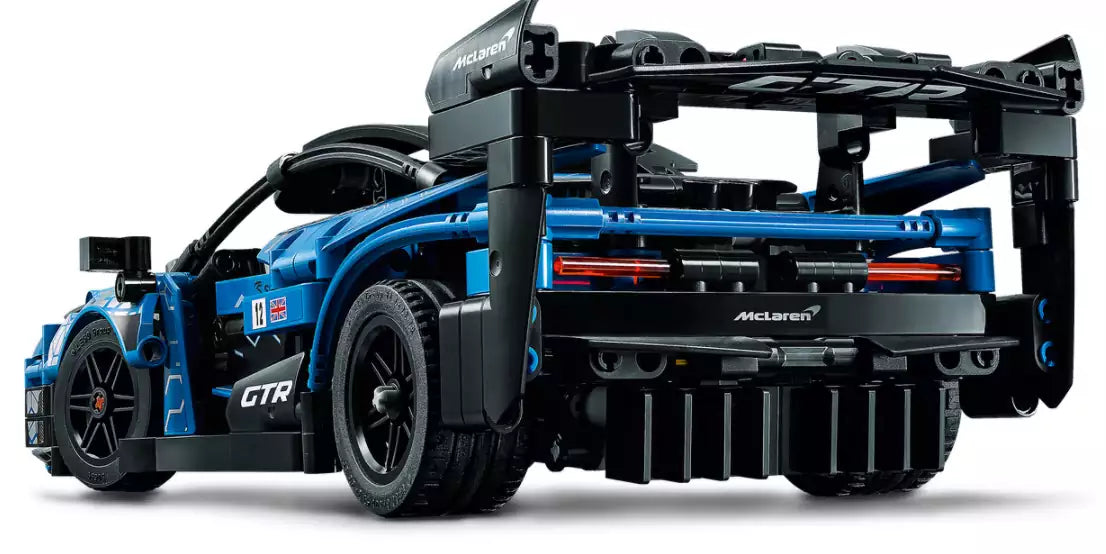 Detail 2: LEGO Technic 42123 McLaren Senna GTR