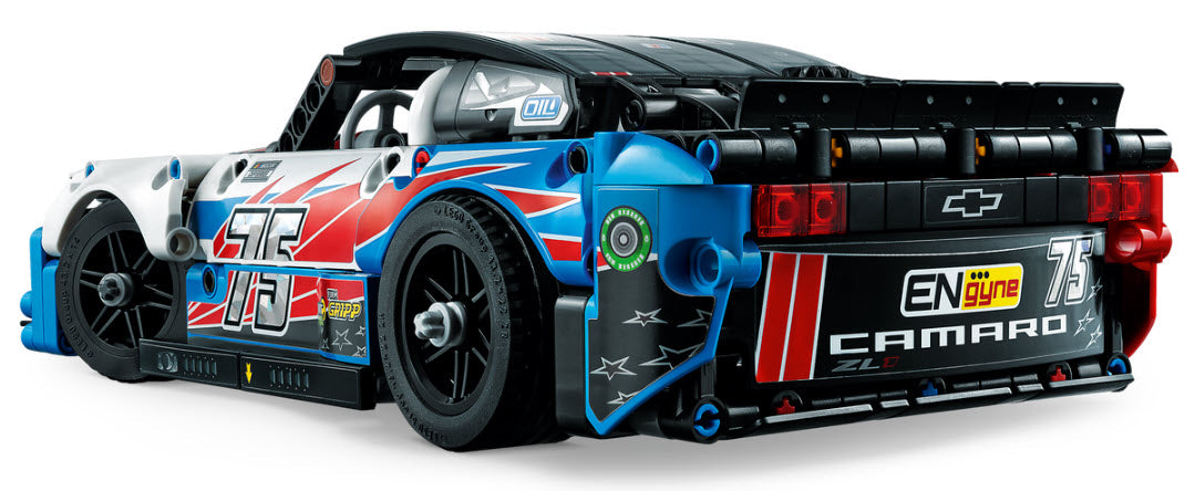 Detail 2: LEGO Technic 42153 NASCAR Next Gen Chevrolet Camaro ZL1