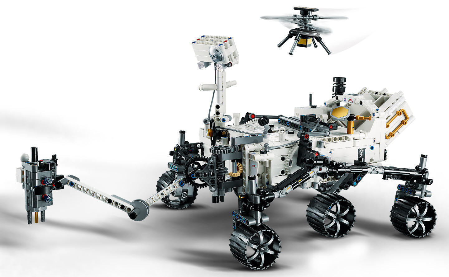 Detail 2: LEGO Technic 42158 NASA Mars Rover Perseverance