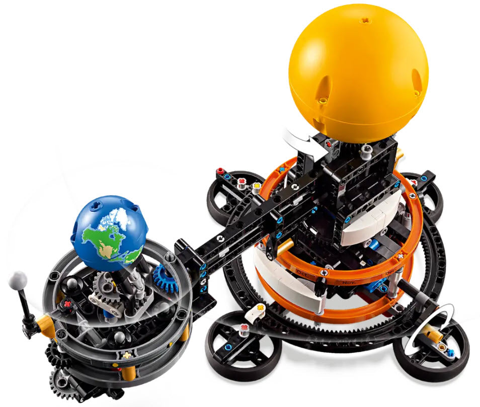 Detail 1: LEGO Technic 42179 Sonne Erde Mond Modell