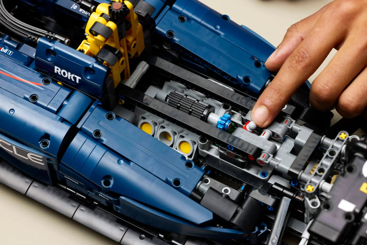 Detail 1: LEGO Technic 42206 Oracle Red Bull Racing RB20 F1 Rennauto
