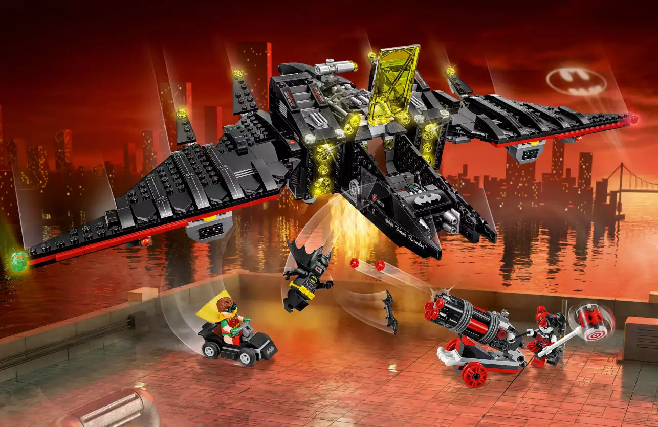Detail 2: The LEGO Batman Movie 70916 Batwing
