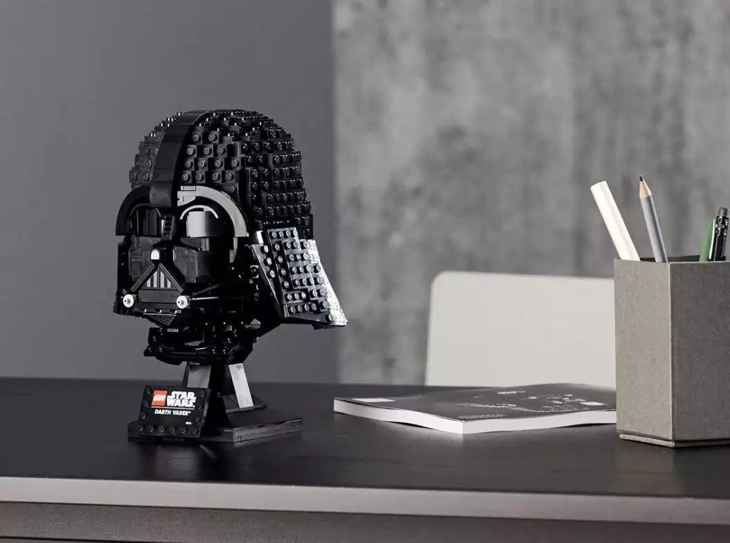 Detail 1: LEGO Star Wars 75304 Darth Vader Helm