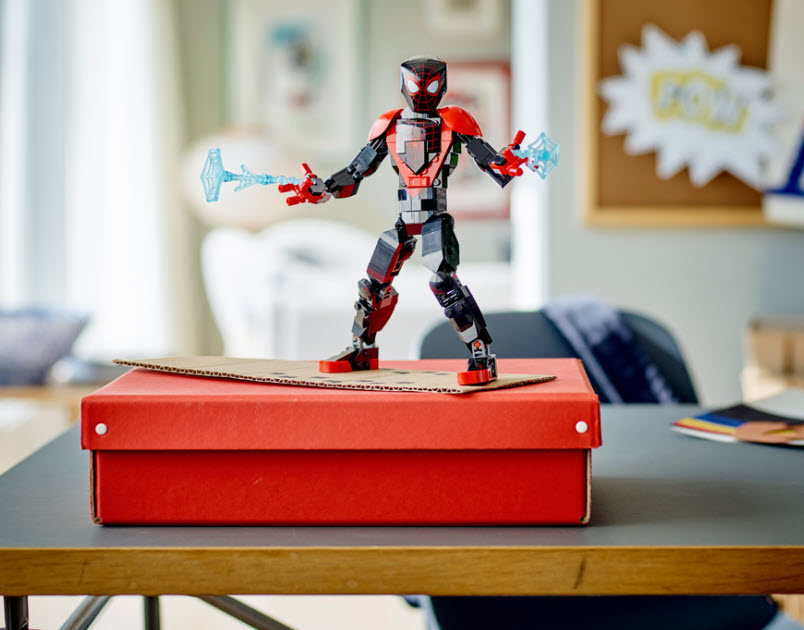 Detail 2: LEGO Super Heroes 76225 Miles Morales Figur