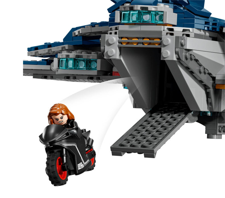 Detail 1: LEGO Super Heroes 76325 Avengers: Age of Ultron Quinjet