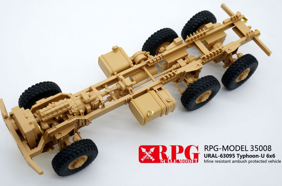 RPG-Model 35008 Russian URAL 63095 Typhoon-U MRAP, 1:35