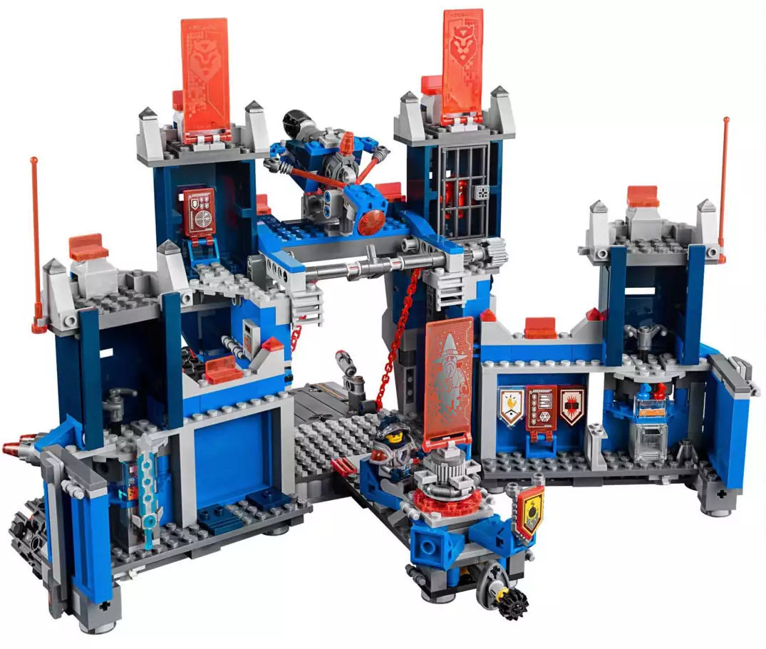 LEGO Nexo Knights 70317 Fortrex - Die rollende Festung, Detail 1